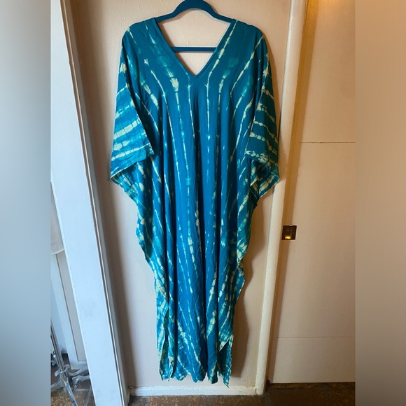 Mala Handworks like new one size rayon batik caftan - Picture 1 of 11